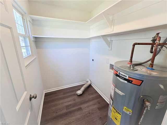 1128 Stoney Brook LNDG, Chesapeake, VA 23320