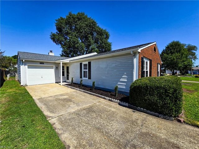 1128 Stoney Brook LNDG, Chesapeake, VA 23320