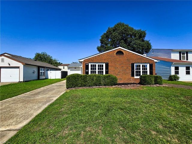 1128 Stoney Brook LNDG, Chesapeake, VA 23320