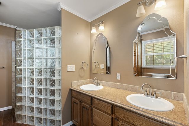 7 Hill Terrace Place, Cleburne, TX 76033