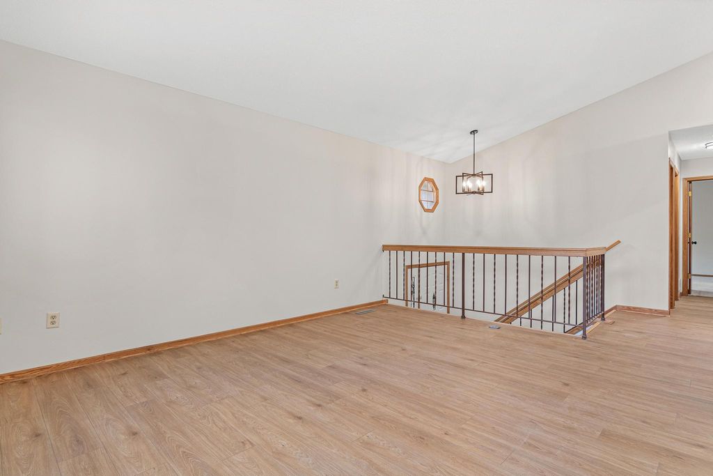 1547 Clemson Drive, Eagan, MN 55122 — photo 3