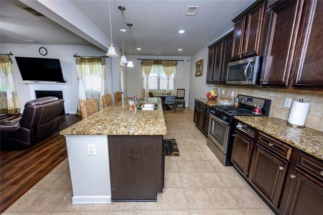 8137 Nolan Trail, Snellville, GA 30039