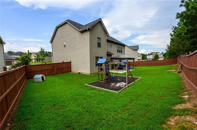 8137 Nolan Trail, Snellville, GA 30039