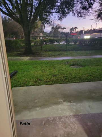 1400 Crestwood Court S 1402, Royal Palm Beach, FL 33411