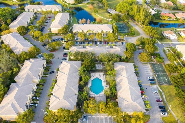 1400 Crestwood Court S 1402, Royal Palm Beach, FL 33411