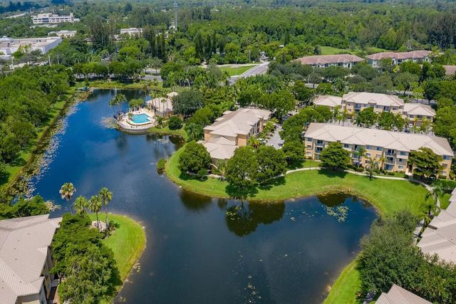 1400 Crestwood Court S 1402, Royal Palm Beach, FL 33411