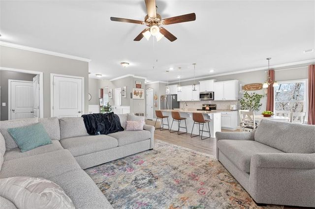 140 Hawthorn Lane, Covington, GA 30014