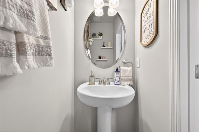 140 Hawthorn Lane, Covington, GA 30014