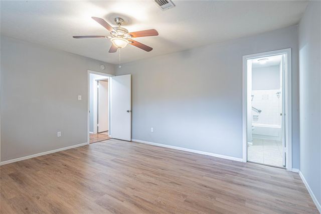 1914 Seakale Lane, Houston, TX 77062