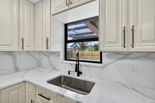 3374 Florida Boulevard, Palm Beach Gardens, FL 33410