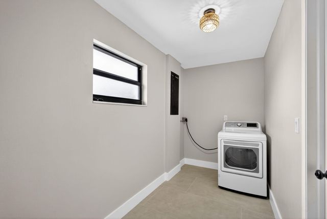 3374 Florida Boulevard, Palm Beach Gardens, FL 33410