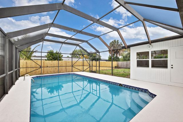 3374 Florida Boulevard, Palm Beach Gardens, FL 33410