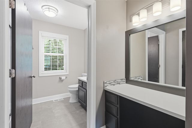 309 NW Winterberry Street, Ankeny, IA 50023