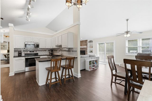309 NW Winterberry Street, Ankeny, IA 50023