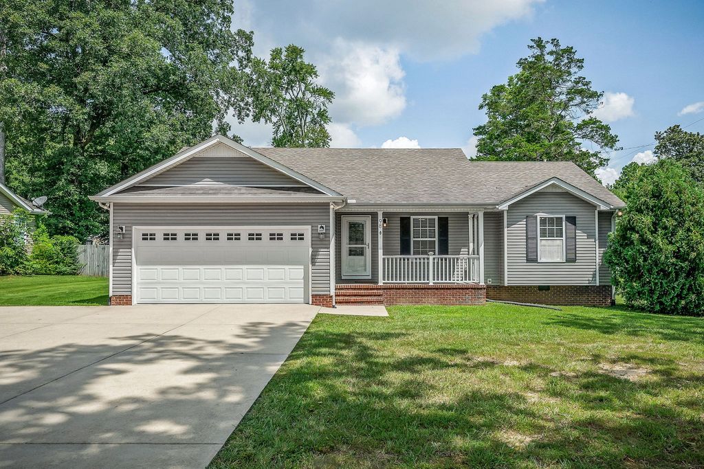 98 Hillwood Ln, Mcminnville, TN 37110
