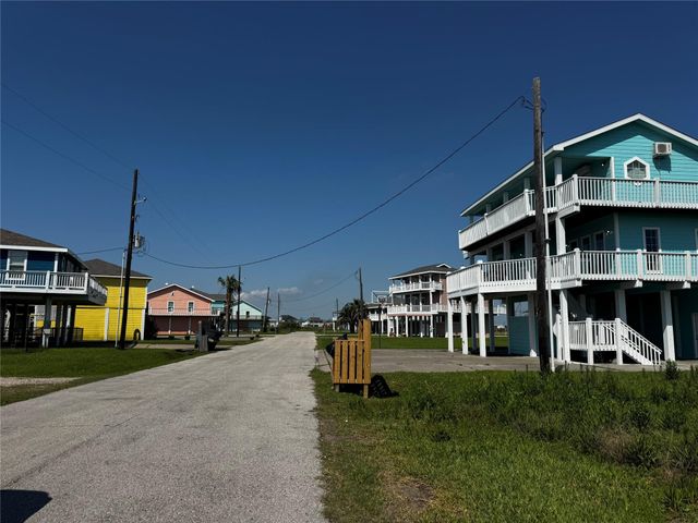 3113 Diane, Crystal Beach, TX 77650