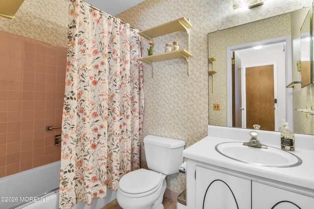 130 A Hudson Parkway, Whiting, NJ 08759