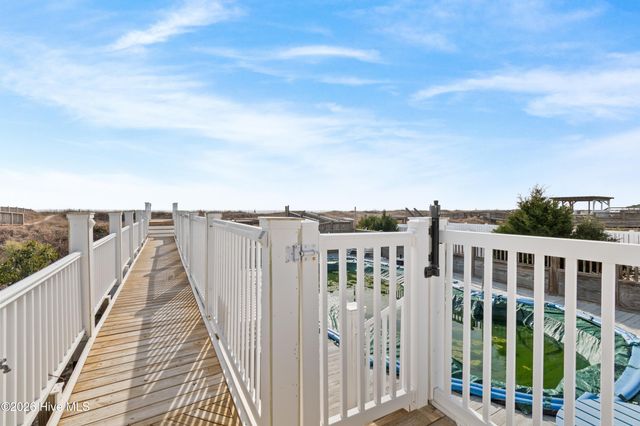 1123 Ocean Boulevard W, Supply, NC 28462