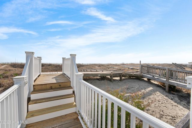 1123 Ocean Boulevard W, Supply, NC 28462