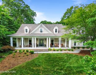 186 Lake Crest Drive, Lenoir City, TN 37772