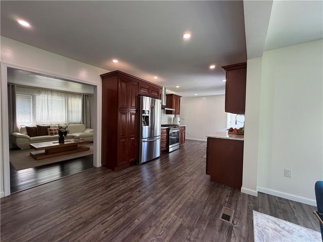 1704 Pennsylvania Avenue, Bethlehem City, PA 18018