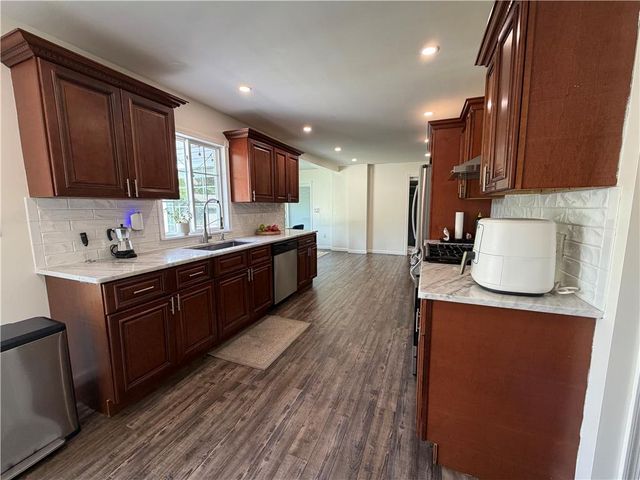 1704 Pennsylvania Avenue, Bethlehem City, PA 18018