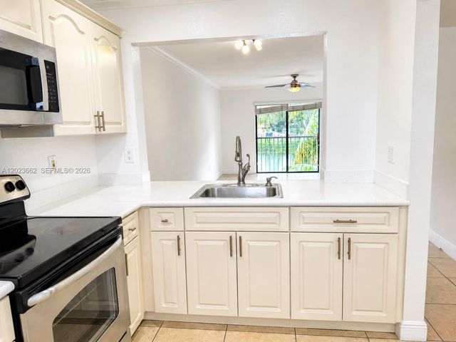 7668 SW 152nd Avenue 2206, Miami, FL 33193
