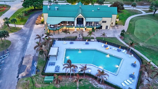 4072 Gator Trace Road, Fort Pierce, FL 34982