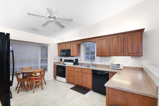 4072 Gator Trace Road, Fort Pierce, FL 34982