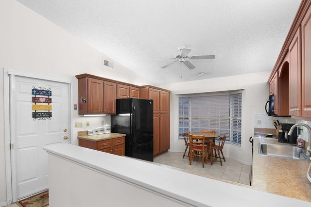 4072 Gator Trace Road, Fort Pierce, FL 34982