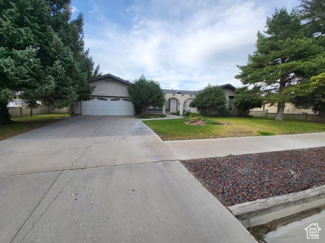 445 E 100 S, Moroni, UT 84646