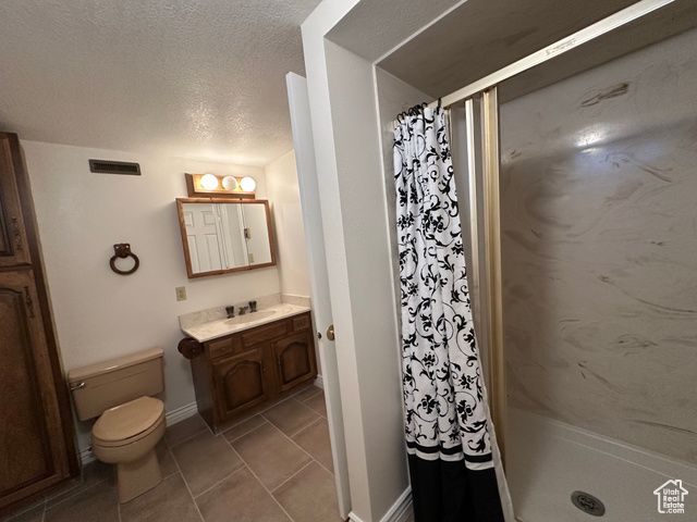 445 E 100 S, Moroni, UT 84646