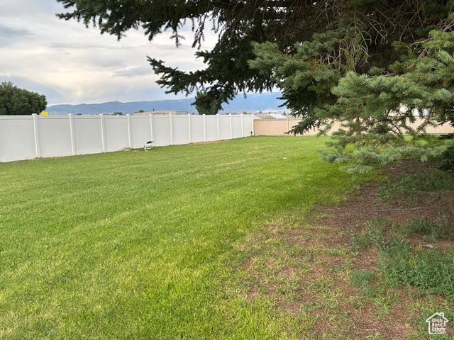 445 E 100 S, Moroni, UT 84646