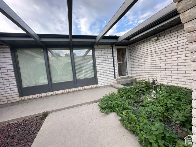 445 E 100 S, Moroni, UT 84646