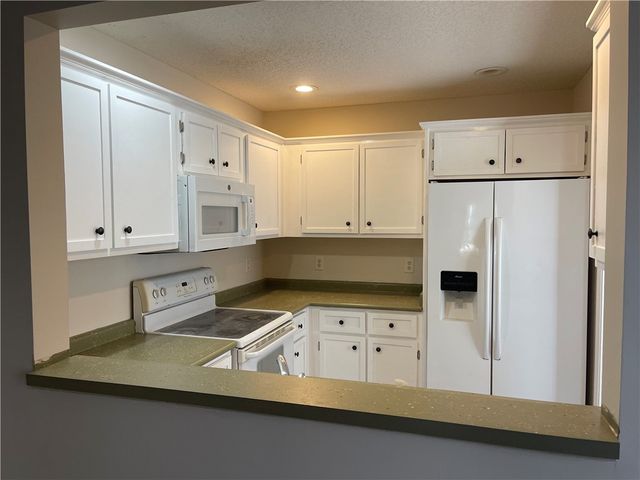 106 Red Bud Court, Brunswick, GA 31520