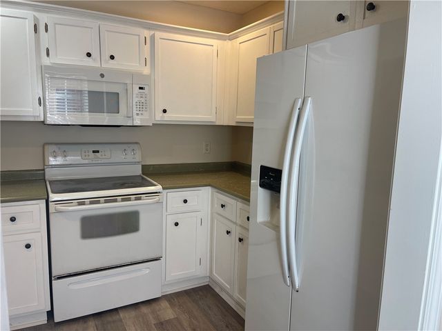 106 Red Bud Court, Brunswick, GA 31520