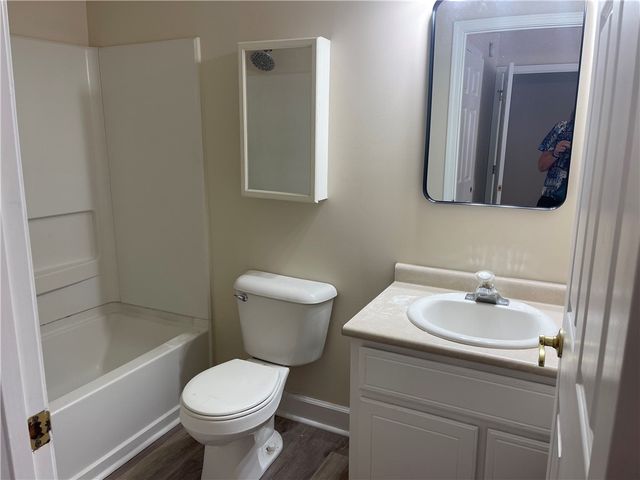 106 Red Bud Court, Brunswick, GA 31520