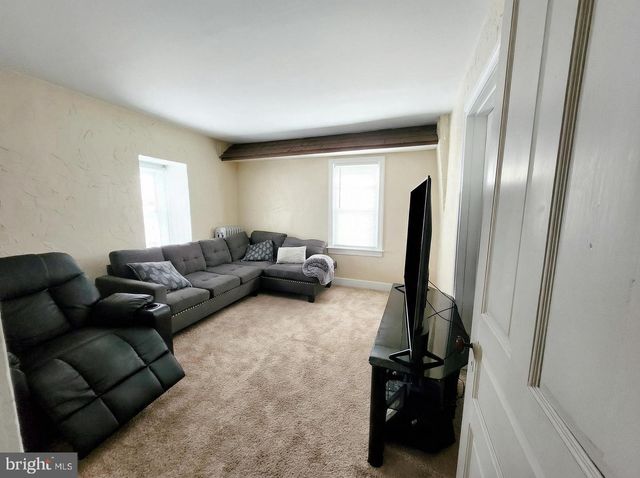 1150-1152 E PHILADELPHIA ST, York, PA 17403