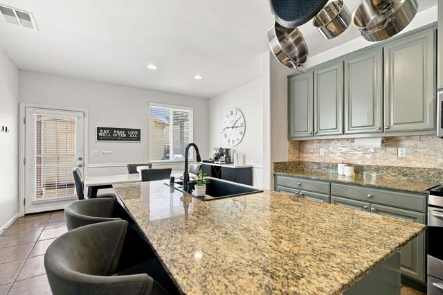 3192 Ardley Dr, Roseville, CA 95747