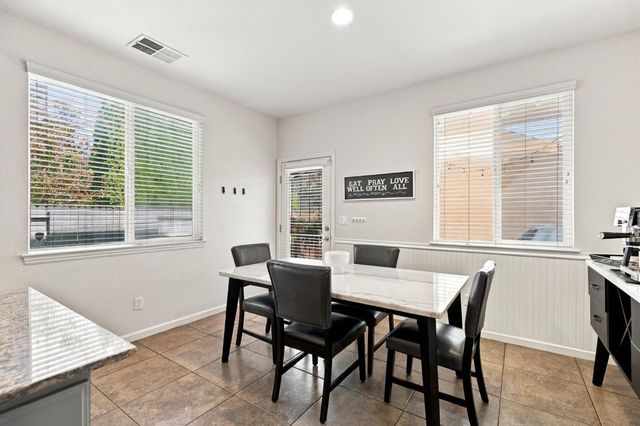 3192 Ardley Dr, Roseville, CA 95747