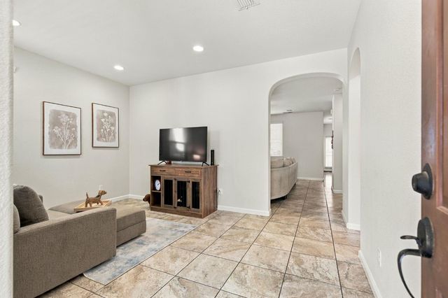 3192 Ardley Dr, Roseville, CA 95747
