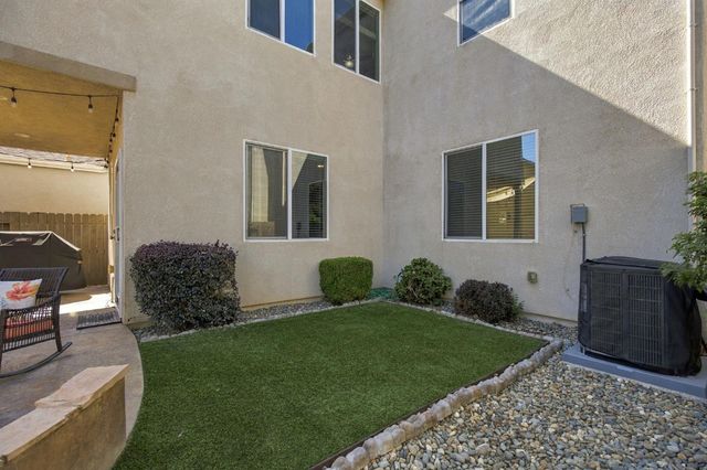 3192 Ardley Dr, Roseville, CA 95747