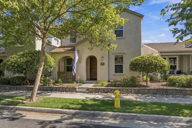 3192 Ardley Dr, Roseville, CA 95747