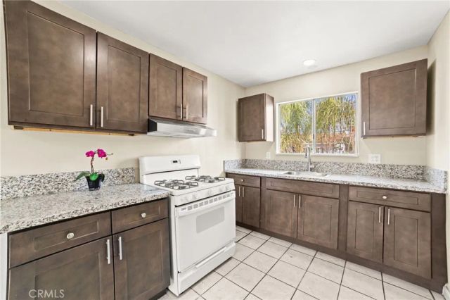 3717 Roosevelt, Riverside, CA 92503