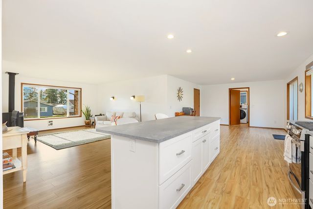 5704 Rosario Way, Anacortes, WA 98221