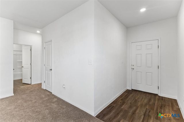 124 NE Peony Lane, Jarrell, TX 76537