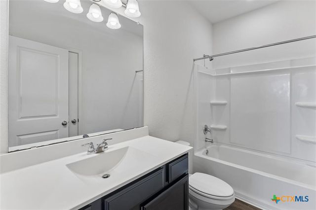 124 NE Peony Lane, Jarrell, TX 76537