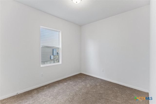 124 NE Peony Lane, Jarrell, TX 76537
