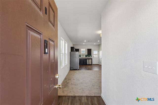 124 NE Peony Lane, Jarrell, TX 76537