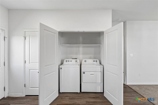 124 NE Peony Lane, Jarrell, TX 76537